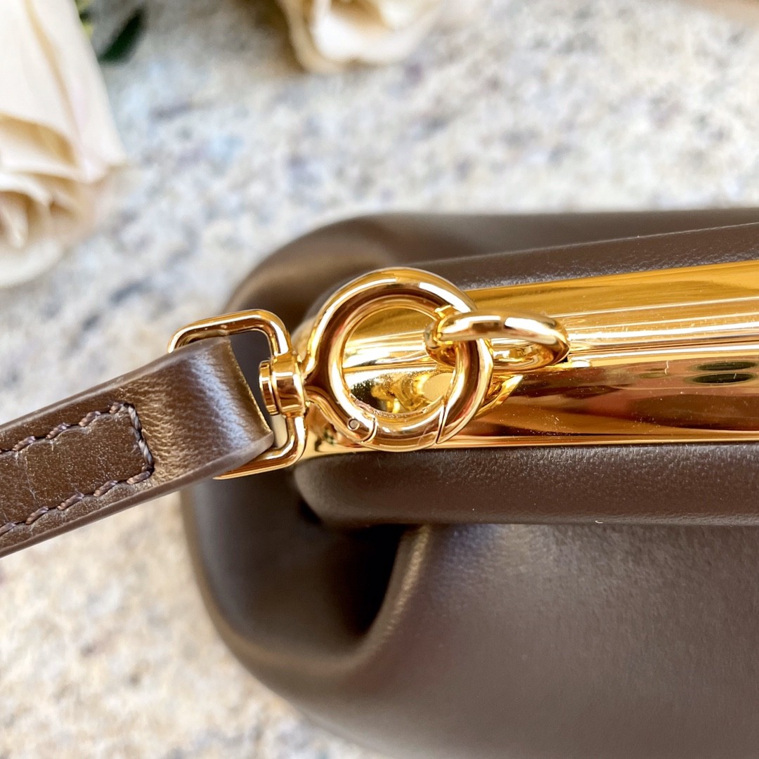 펜디 퍼스트 숄더백