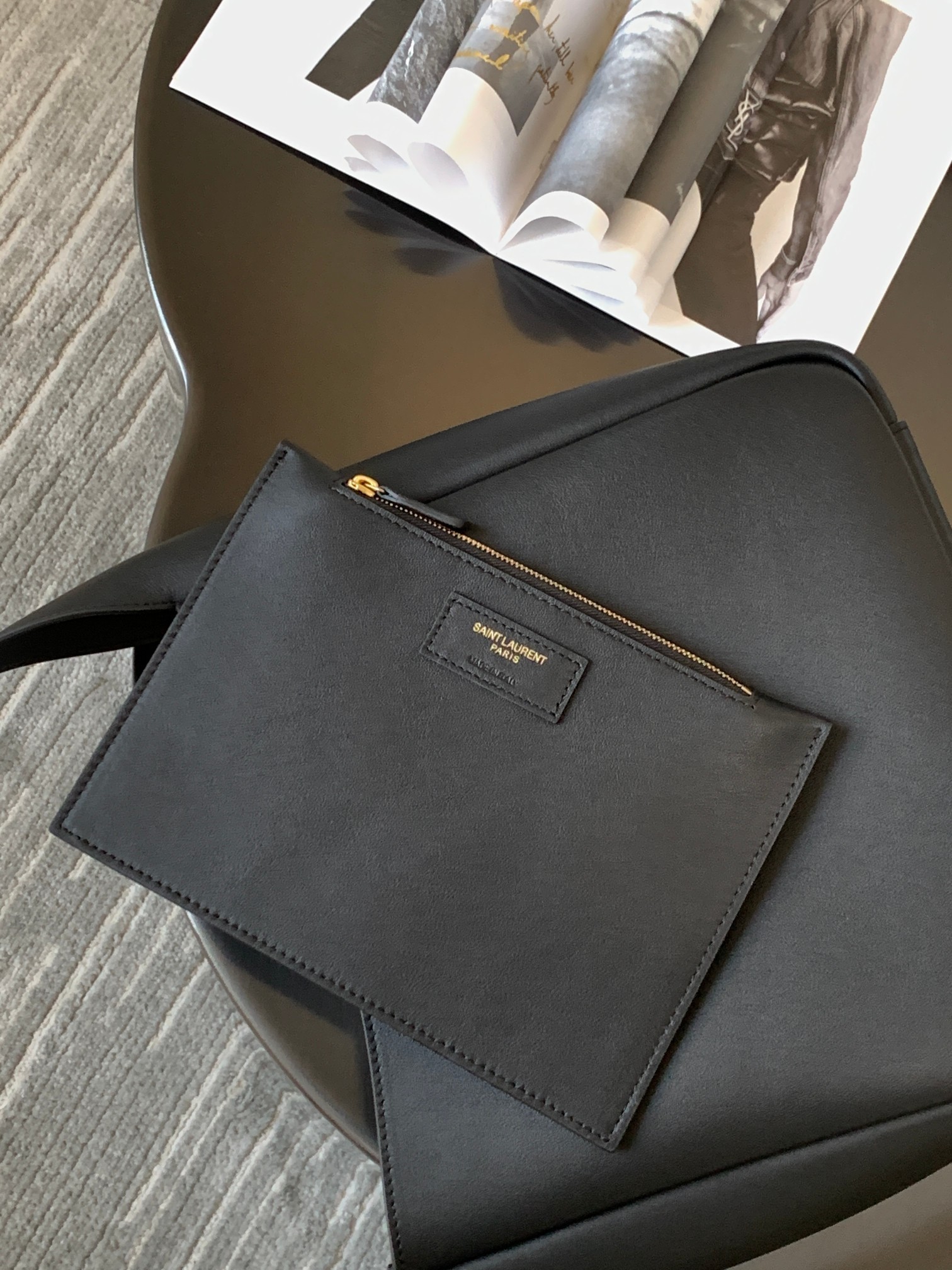 세인트로랑 블렉 래더 여성 호보백