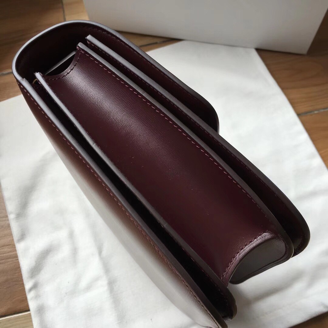 [CELINE-셀린느]  셀린느 박스 카프스킨 틴 클래식백 버건디