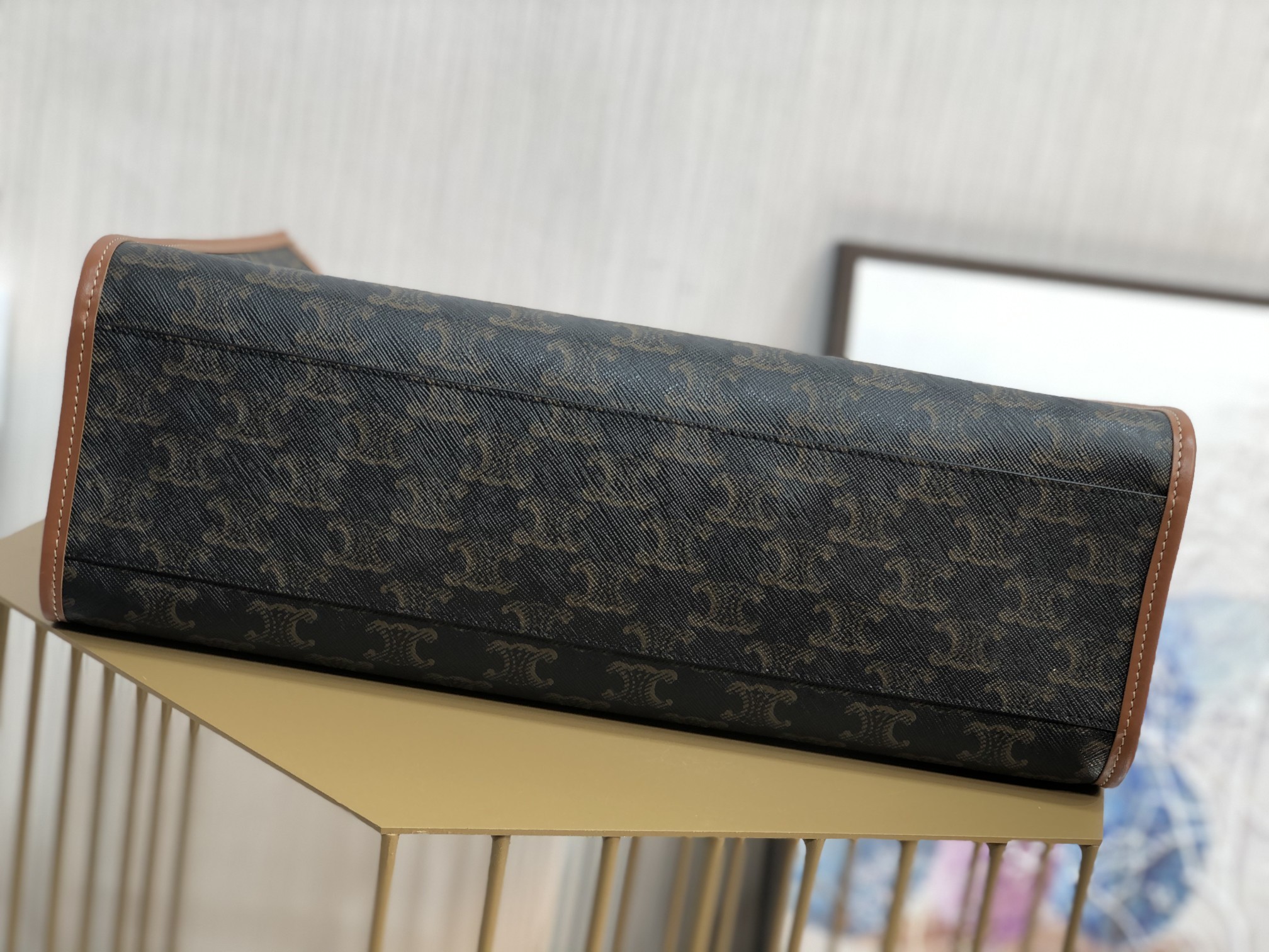 [CELINE-셀린느]  미니 호리존탈 카바스 - 트리옹프 캔버스 & 카프스킨 탠