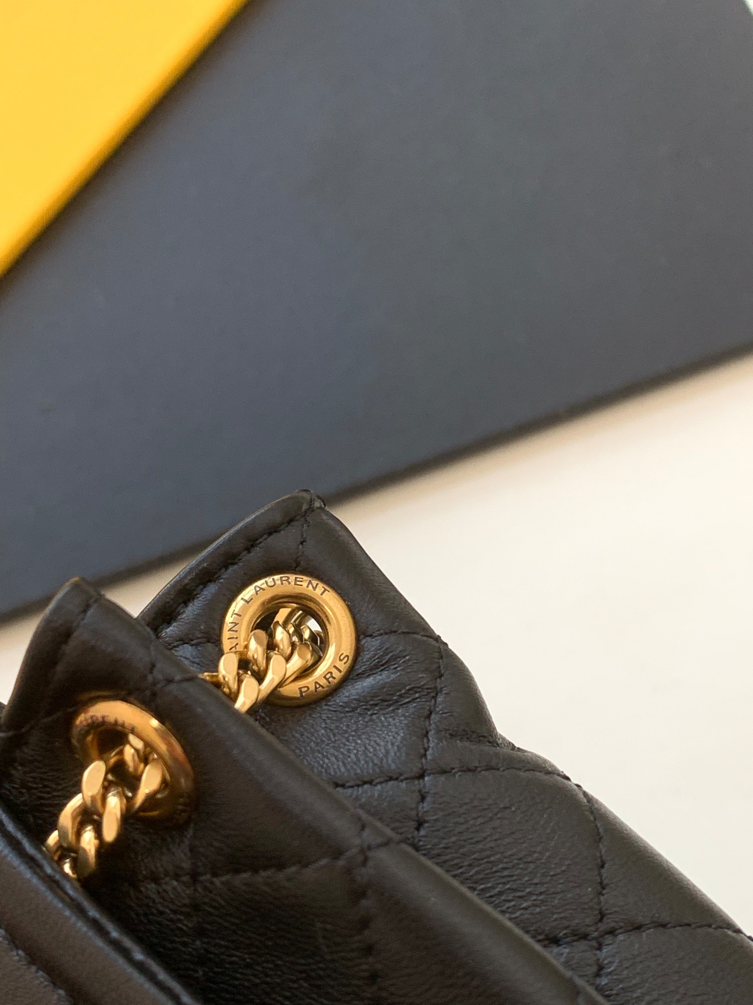 세인트로랑 노리타 체인 램스킨 숄더백 (블랙)