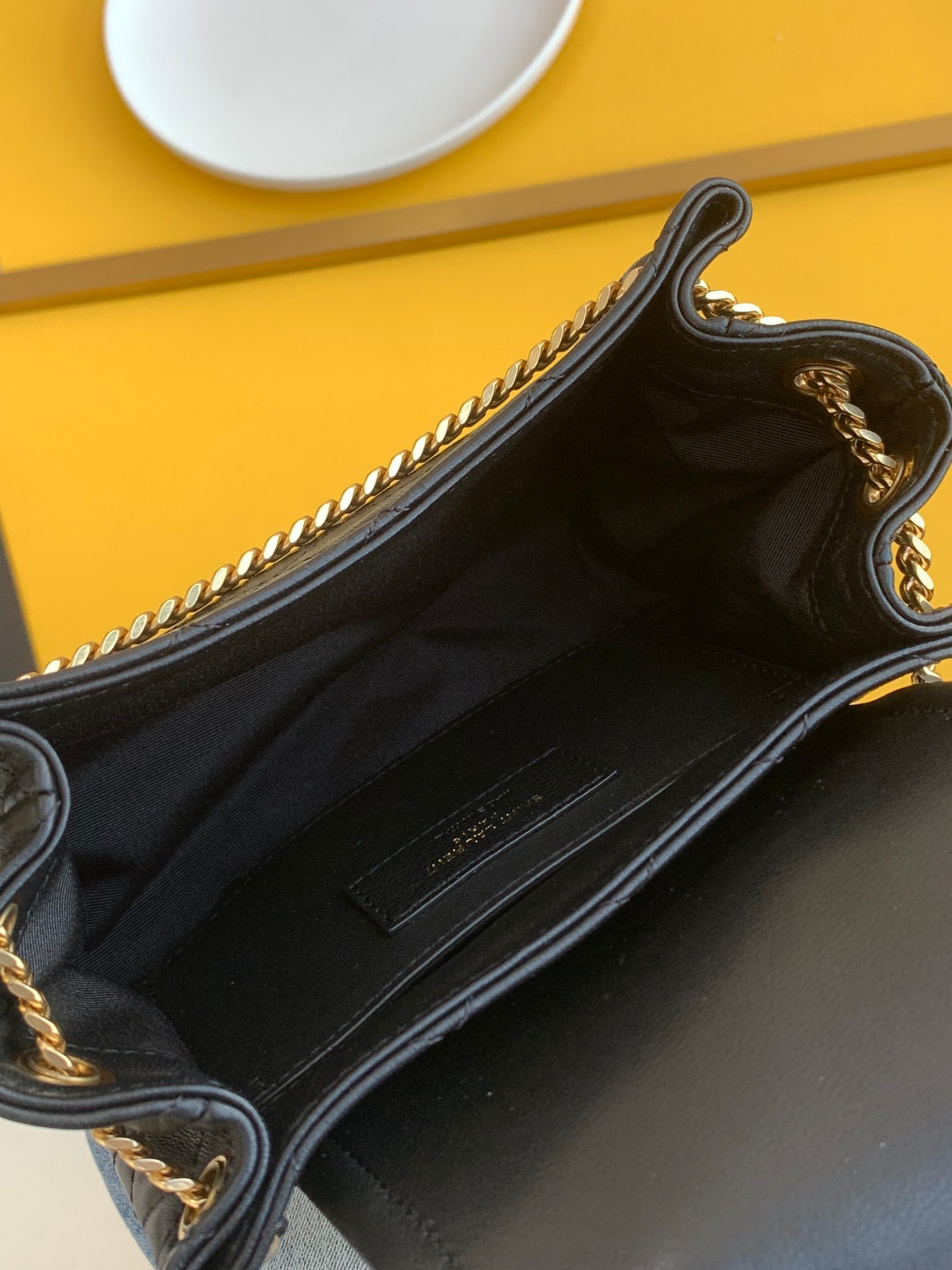 세인트로랑 노리타 체인 램스킨 숄더백 (블랙)