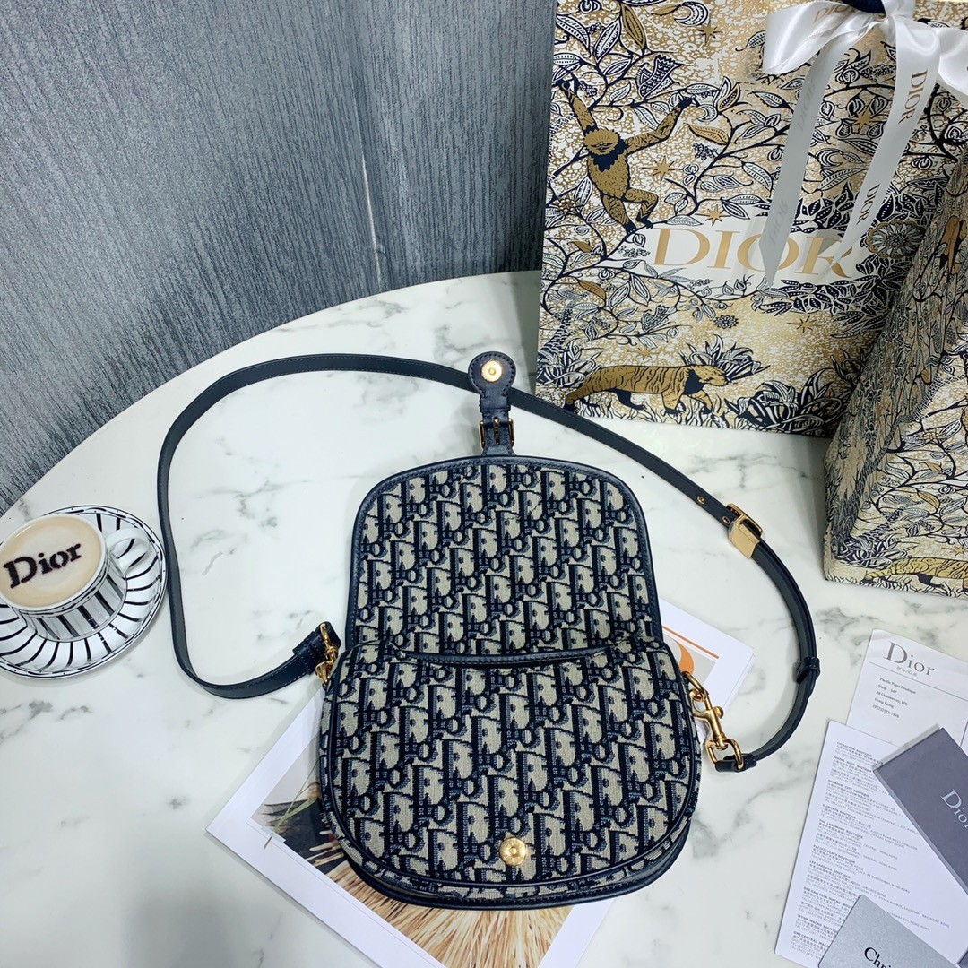 디올 BOBBY 백 오블리크 미듐 (네이비)