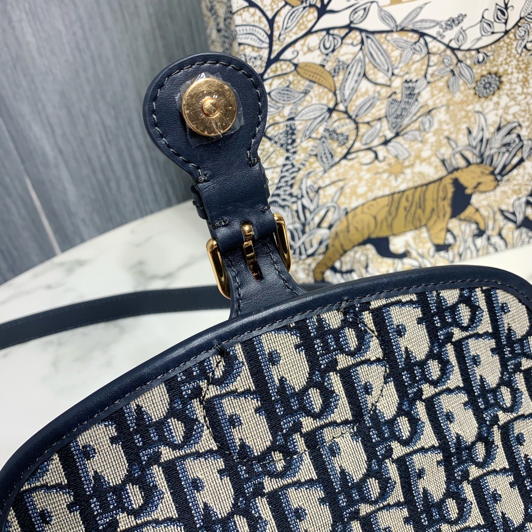 디올 BOBBY 백 오블리크 미듐 (네이비)