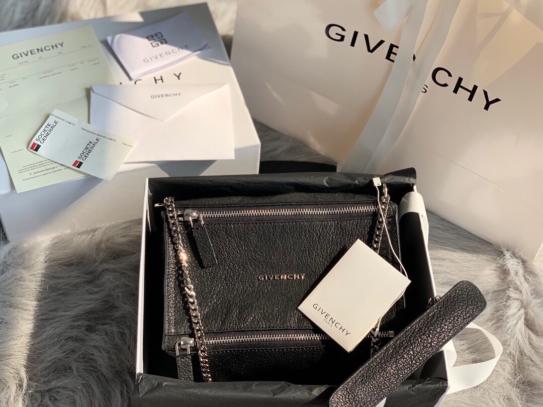 지방시 GIVENCHY 판도라 토트 백