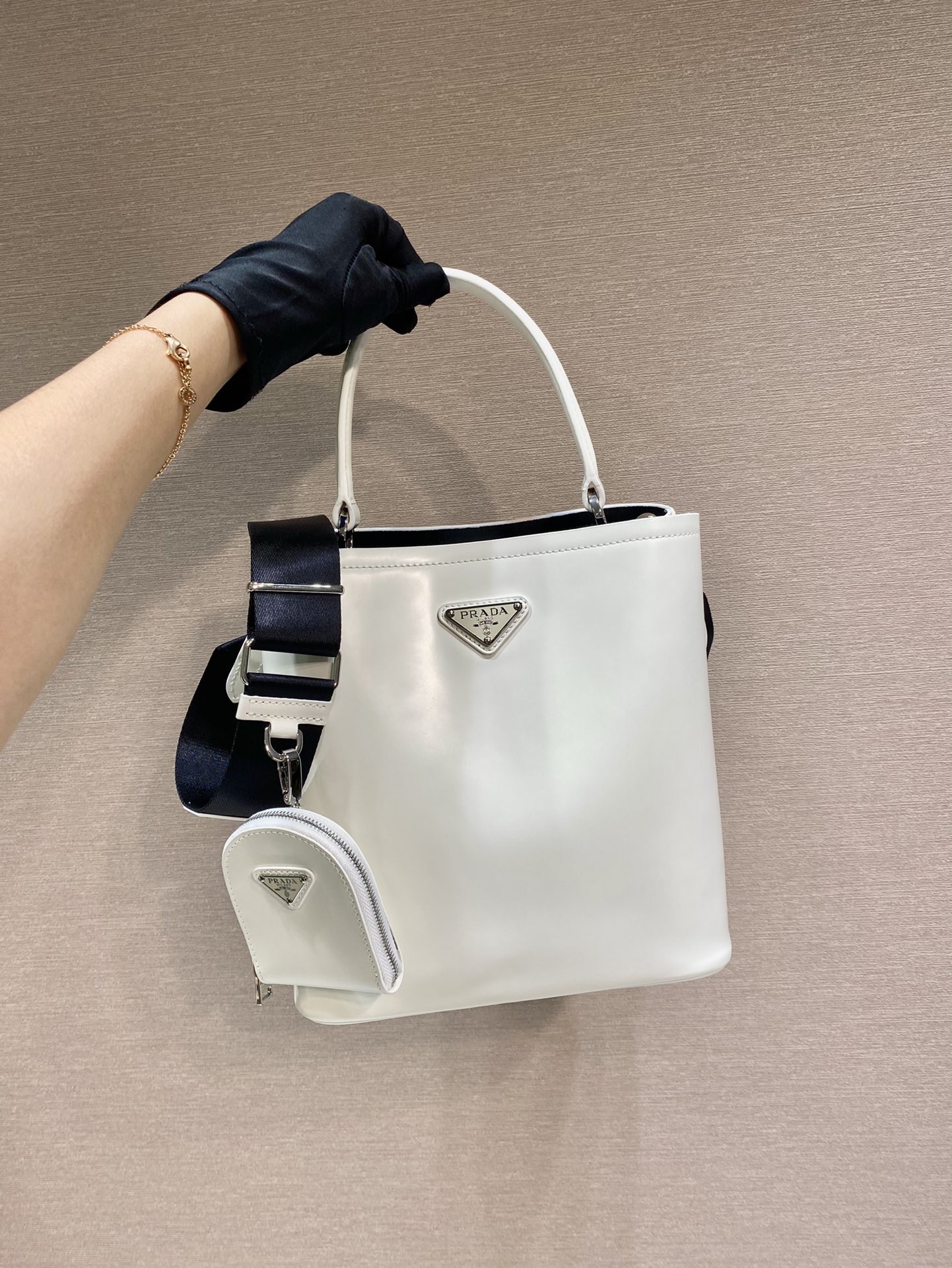 프라다 파니에 토트백