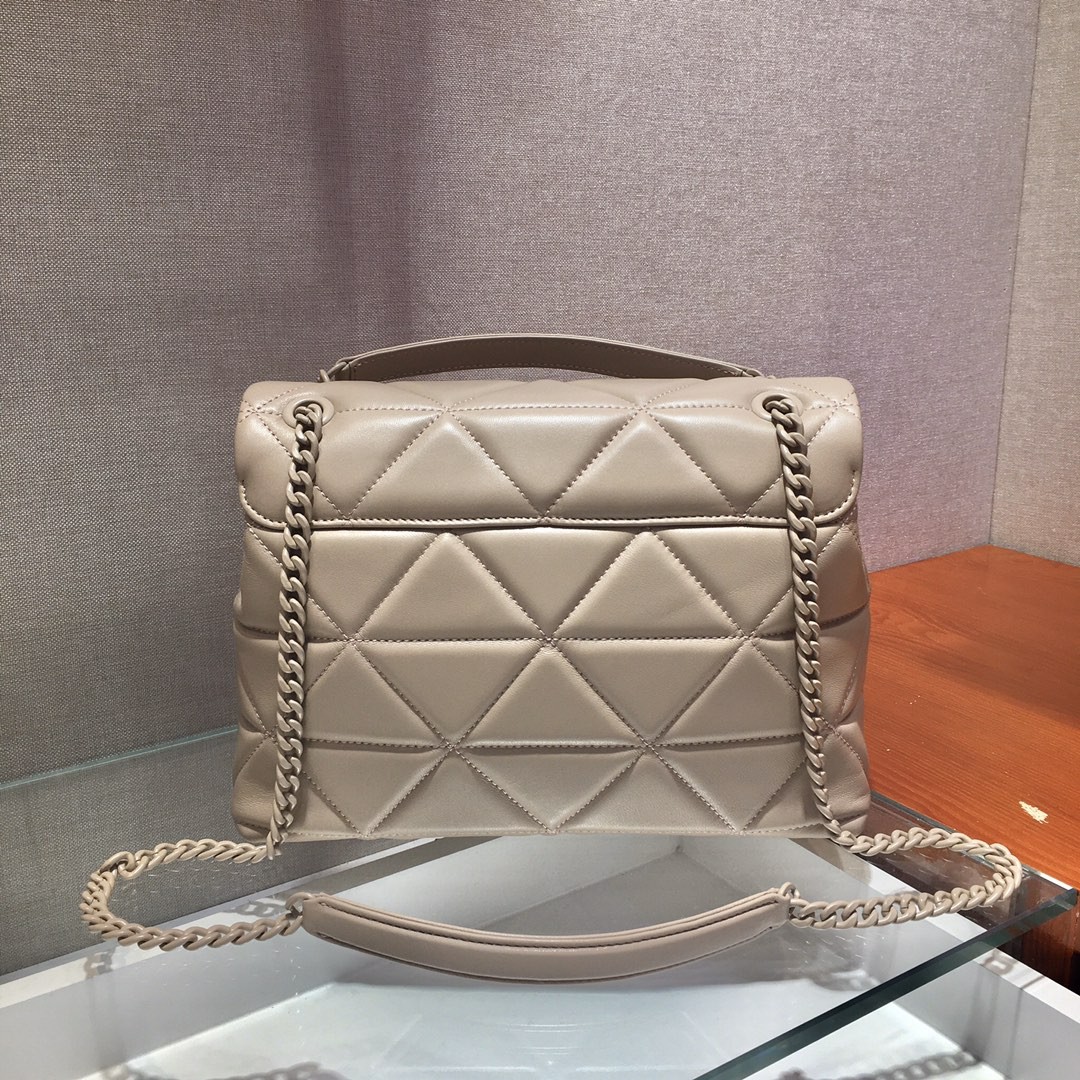 프라다 스펙트럼 나파 가죽 숄더백