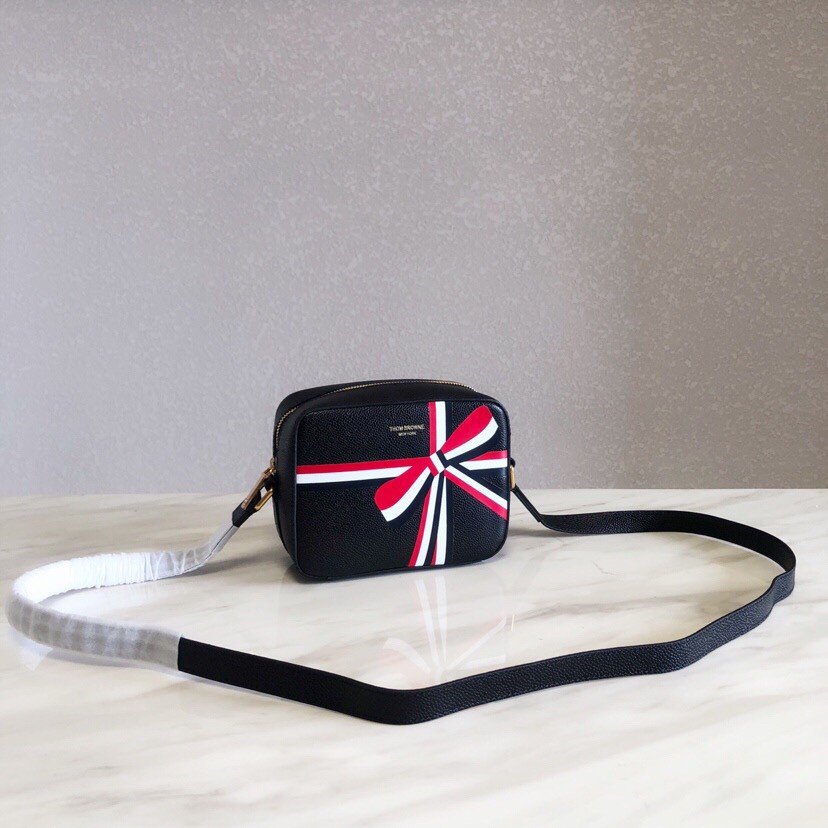 톰 브라운 숄더 백