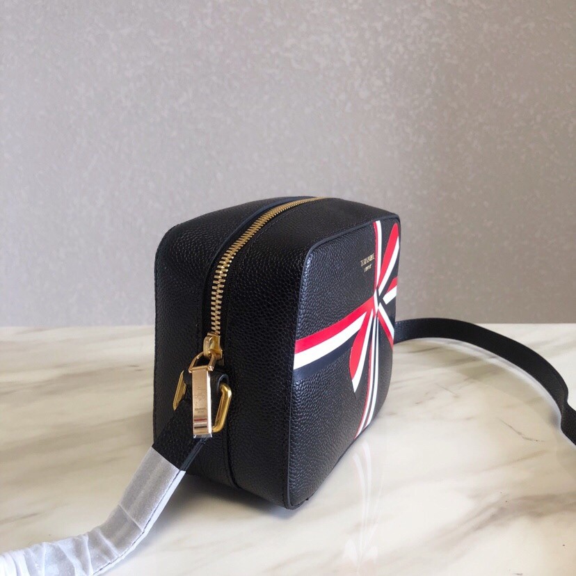 톰 브라운 숄더 백