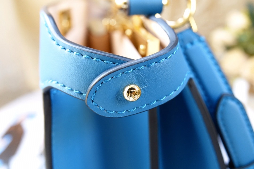 펜디 FENDI 피카부 아이씨유 토트 백