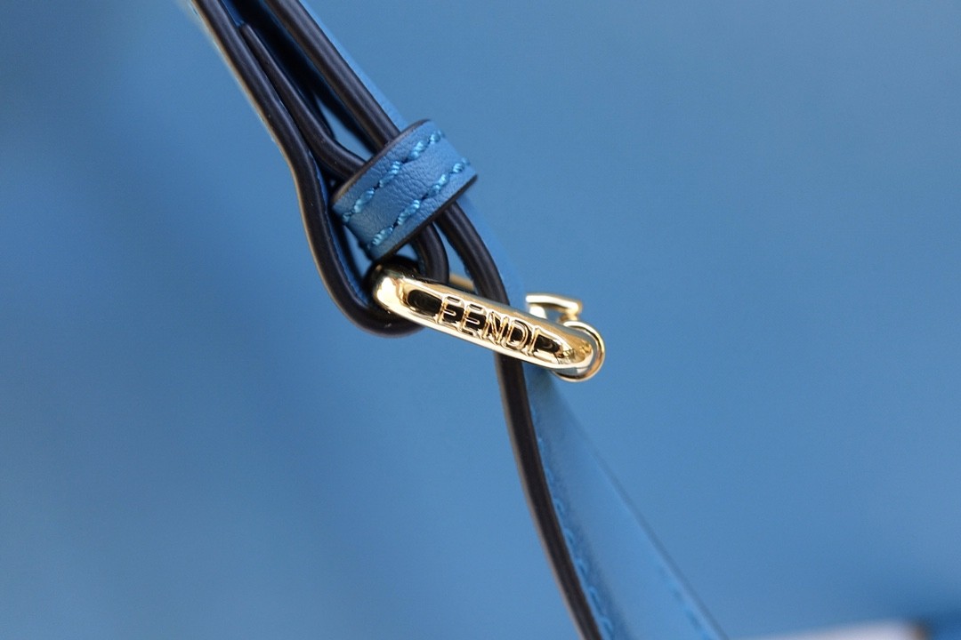 펜디 FENDI 피카부 아이씨유 토트 백