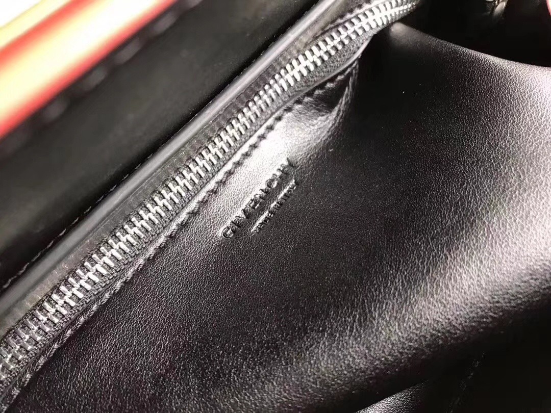 지방시 GIVENCHY Horizon 호라이즌 토트 백