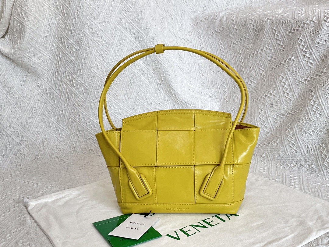 보테가베네타 아르코 스몰 토트백