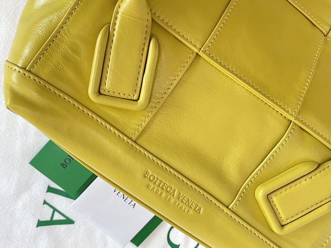 보테가베네타 아르코 스몰 토트백