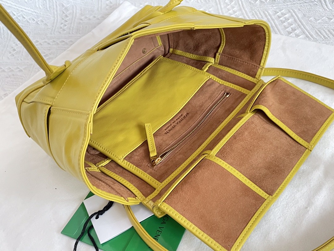 보테가베네타 아르코 스몰 토트백