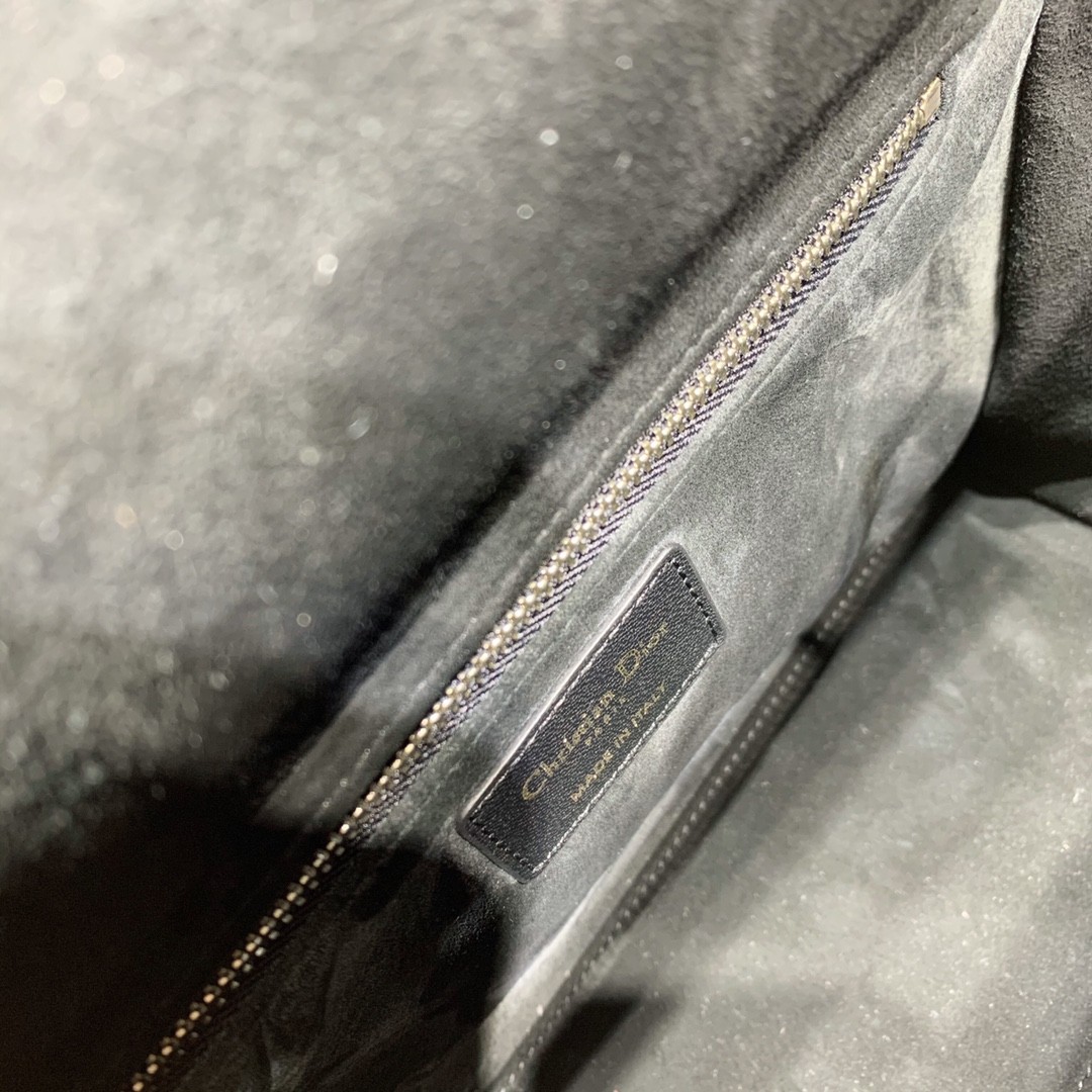 디올 레이디백 램스킨 금장 (블랙)