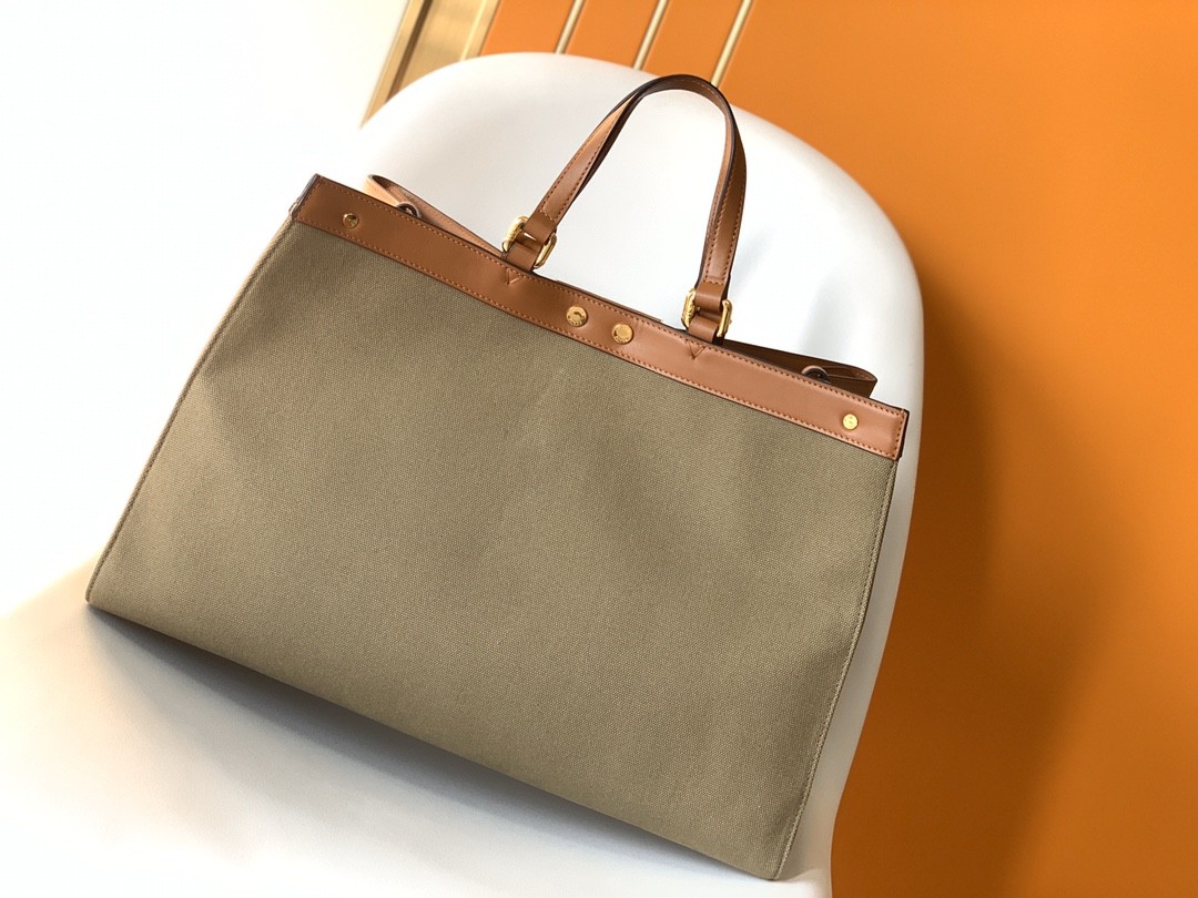 펜디 FENDI peekaboo X-tote 피카부 토트 백