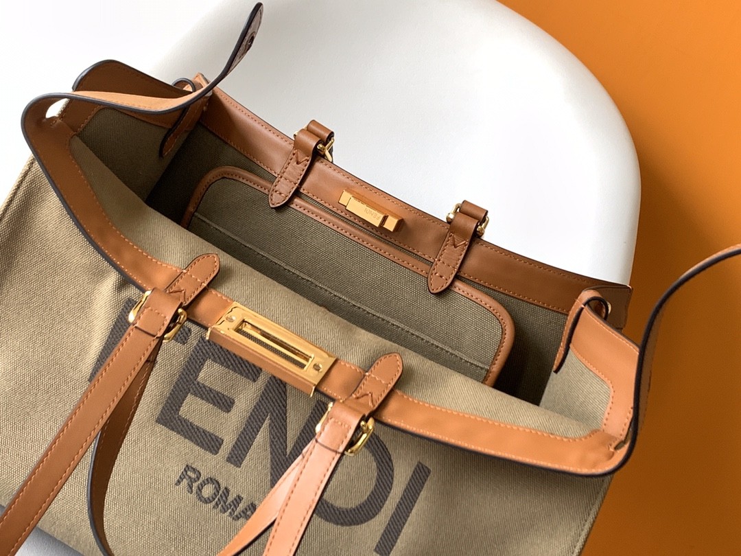 펜디 FENDI peekaboo X-tote 피카부 토트 백