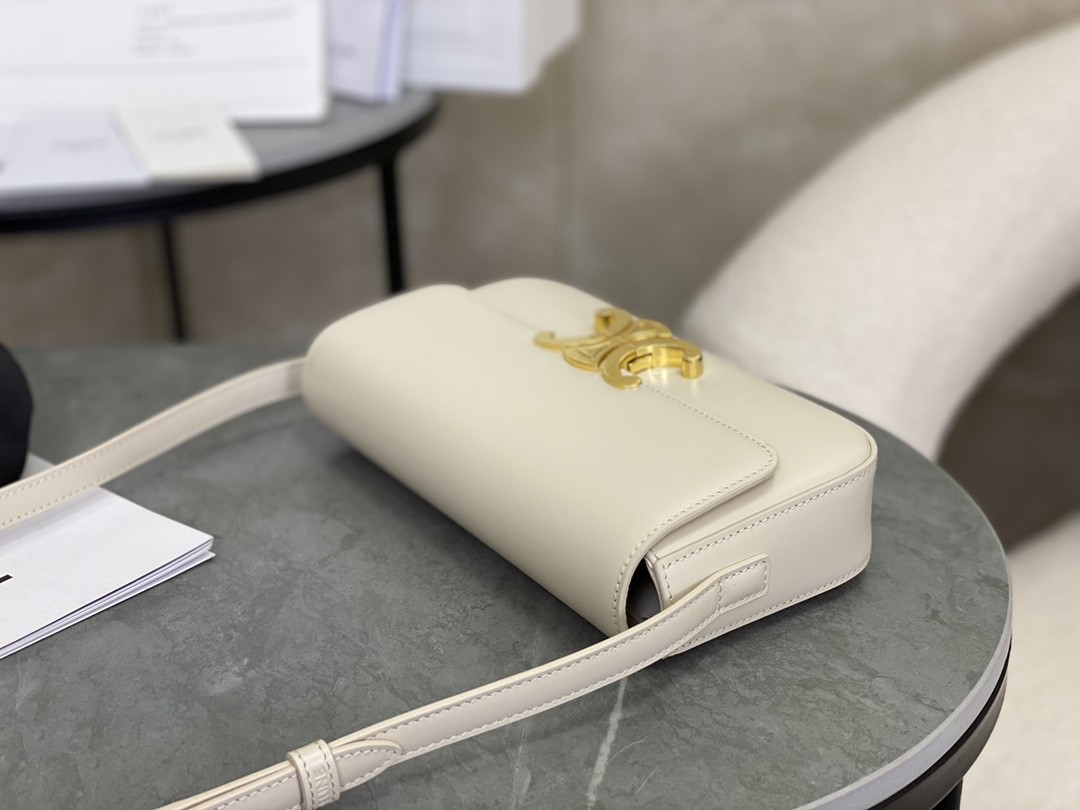 [CELINE-셀린느] 클로드 숄더백 - 샤이니 카프스킨 팸파  [백경]