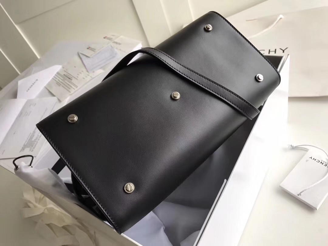 지방시 GIVENCHY Horizon 호라이즌 토트 백