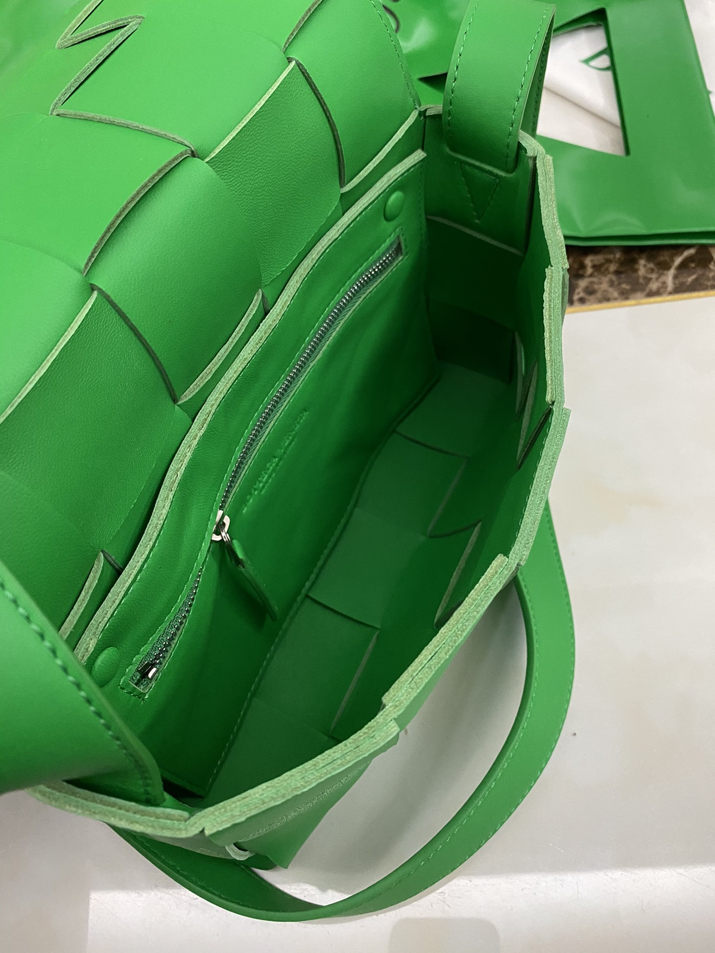 보테가베네타 카세트백 그린