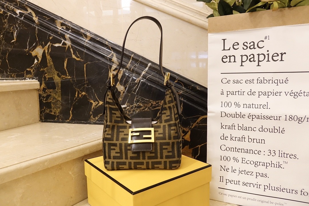 펜디 FENDI 빈티지 토트 백