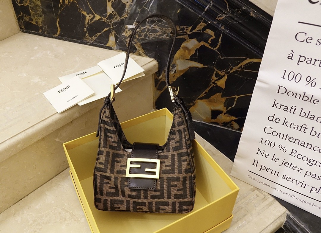 펜디 FENDI 빈티지 토트 백