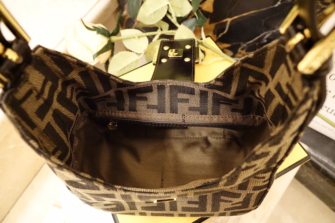 펜디 FENDI 빈티지 토트 백