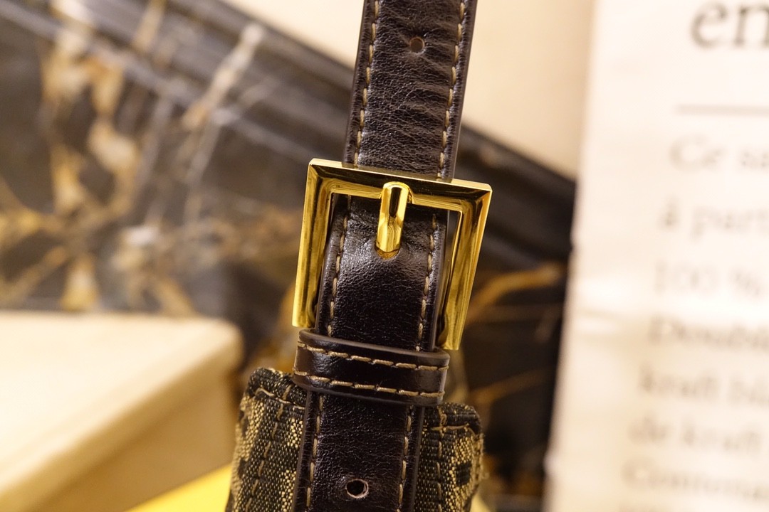 펜디 FENDI 빈티지 토트 백