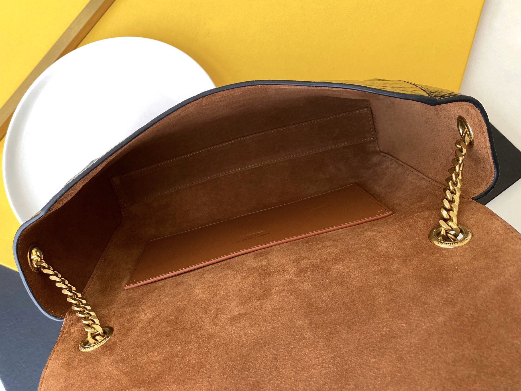 세인트로랑 리버시블 케이트백 (블랙/브라운)