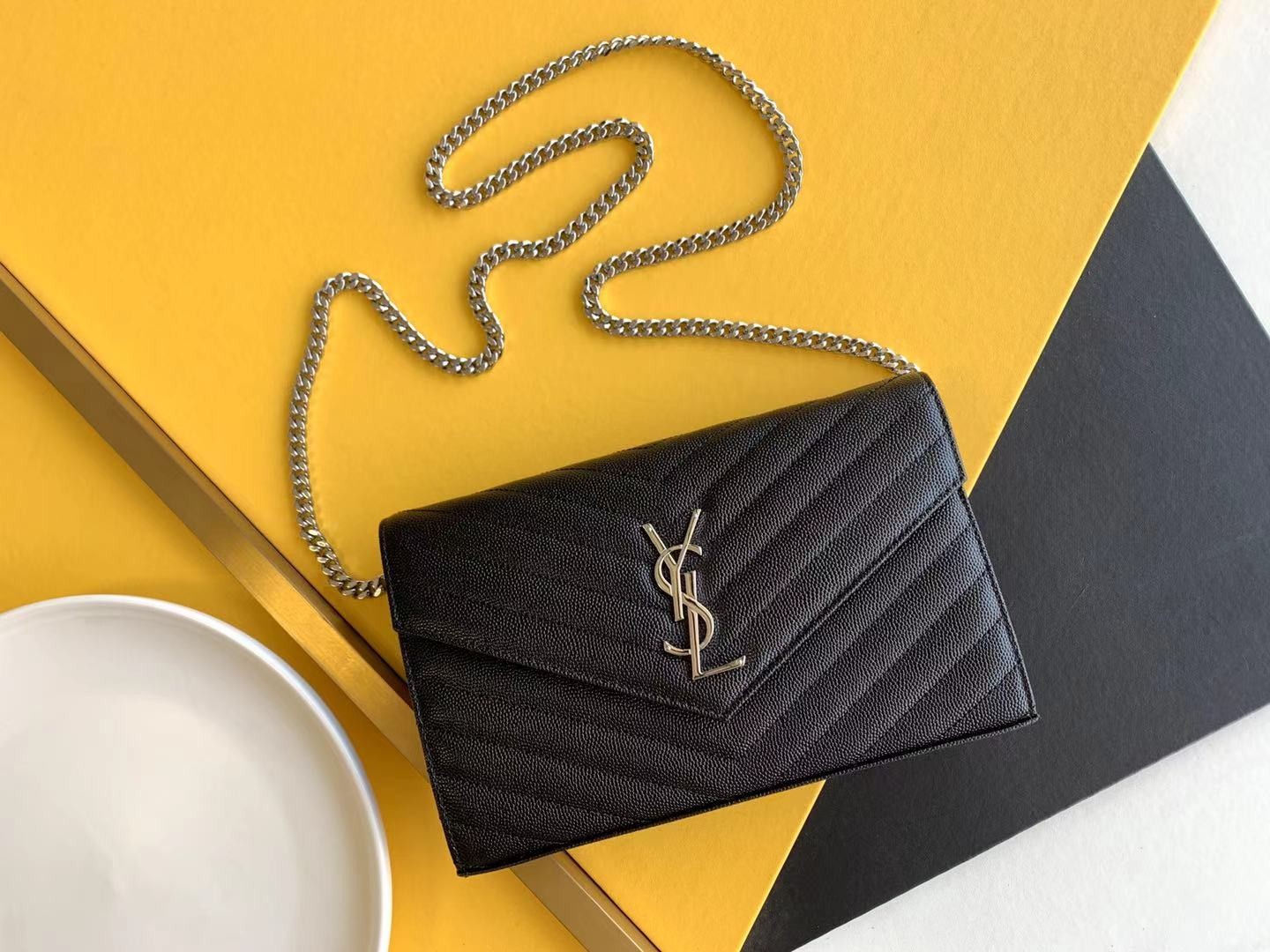 세인트로랑 YSL 로고 모노그램 체인 숄더백 블랙 (은장)