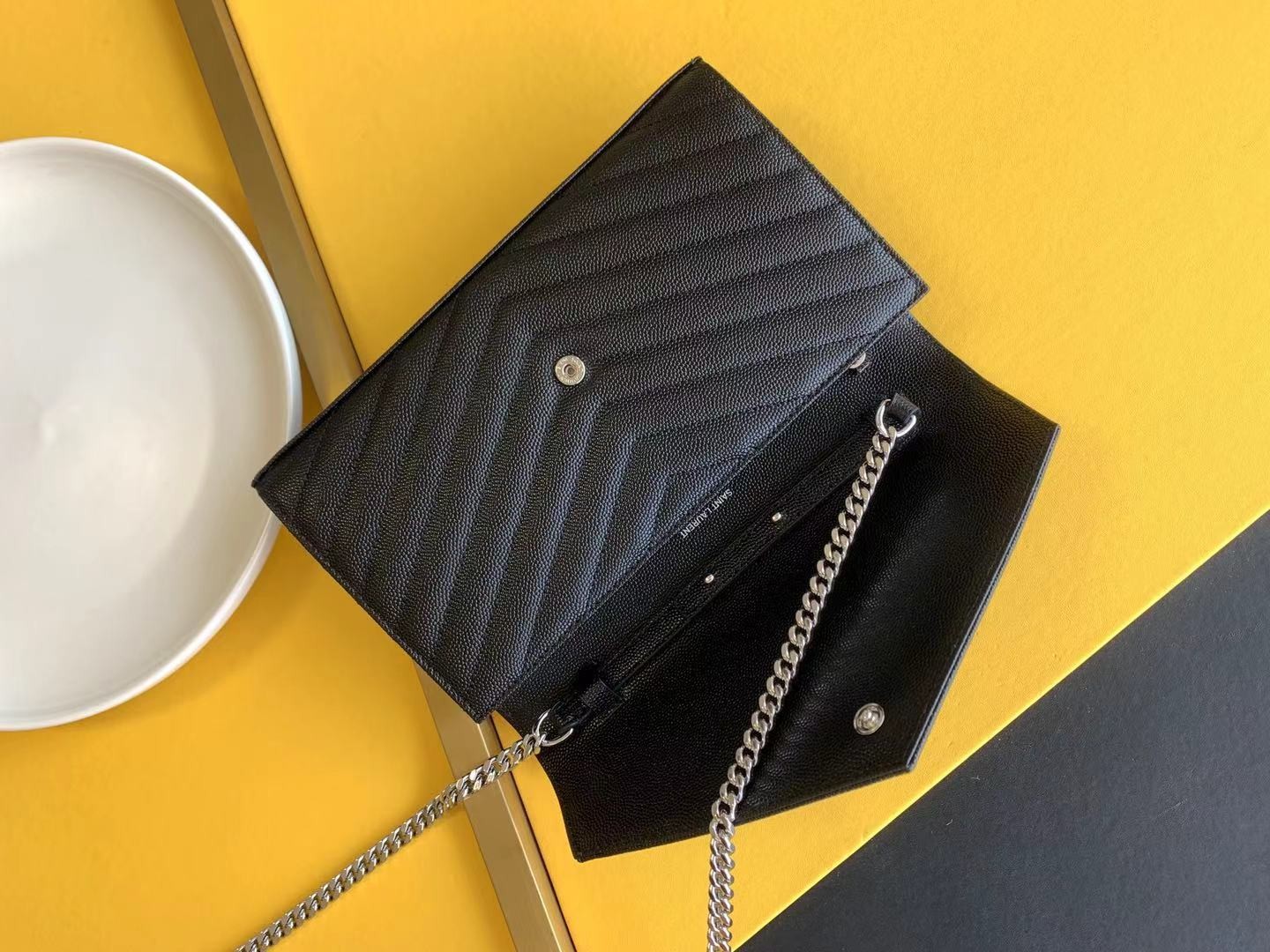 세인트로랑 YSL 로고 모노그램 체인 숄더백 블랙 (은장)