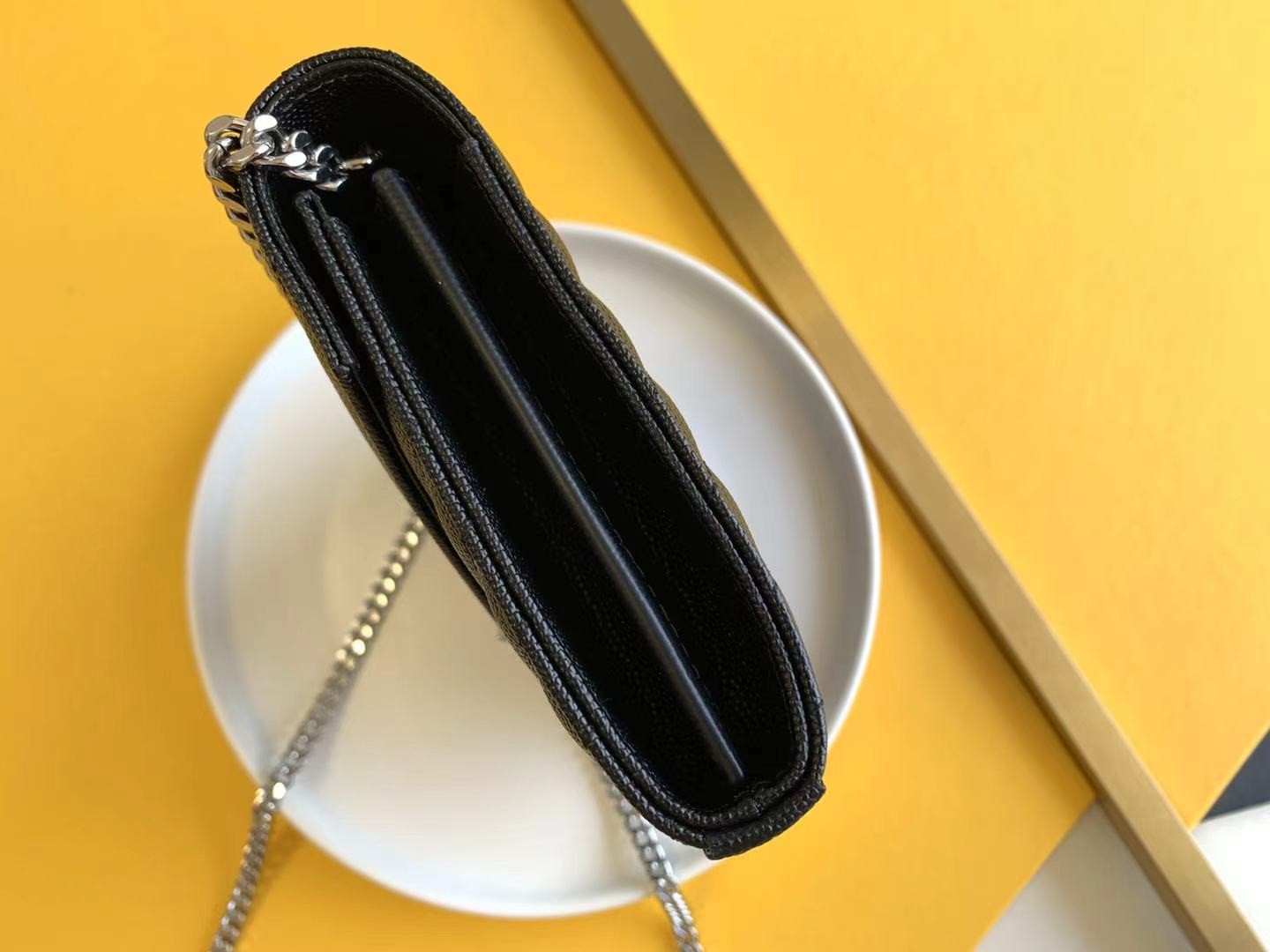 세인트로랑 YSL 로고 모노그램 체인 숄더백 블랙 (은장)