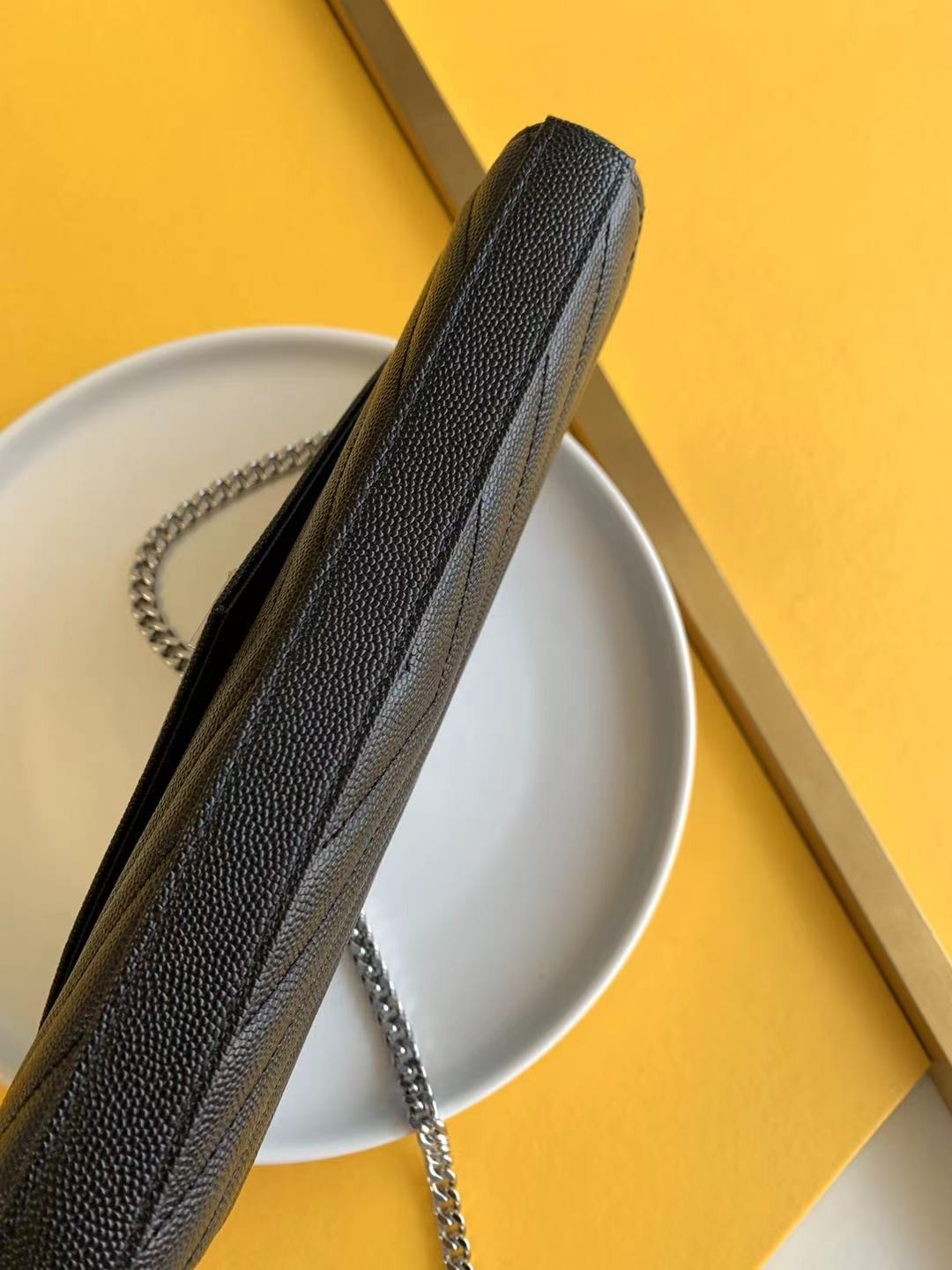 세인트로랑 YSL 로고 모노그램 체인 숄더백 블랙 (은장)