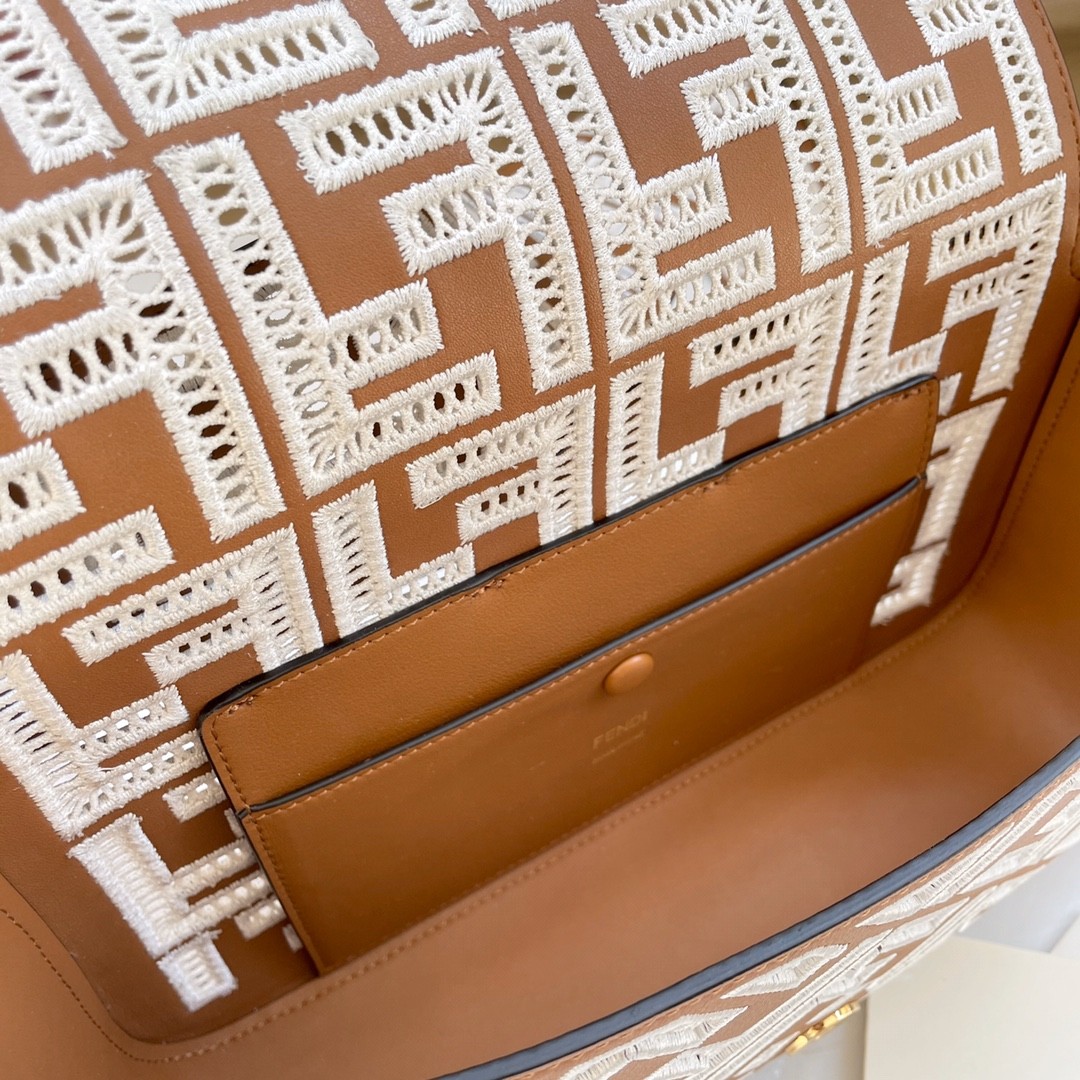 펜디 FENDI Bagutte 바게트 숄더 백