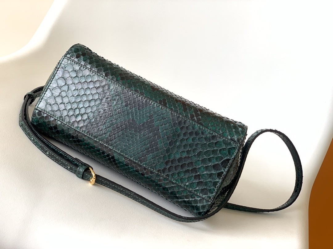 펜디 FENDI Peekaboo 토트 백