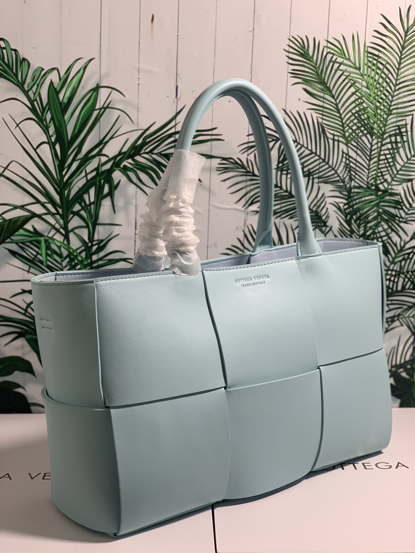 보테가베네타 토트백