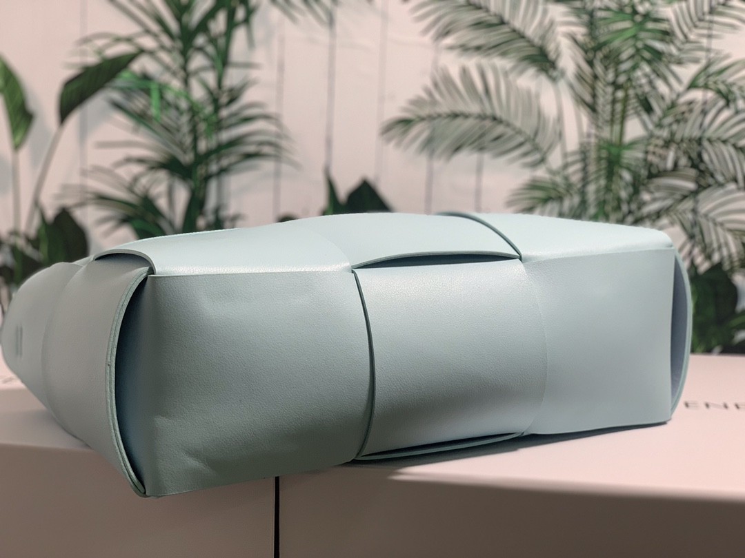 보테가베네타 토트백