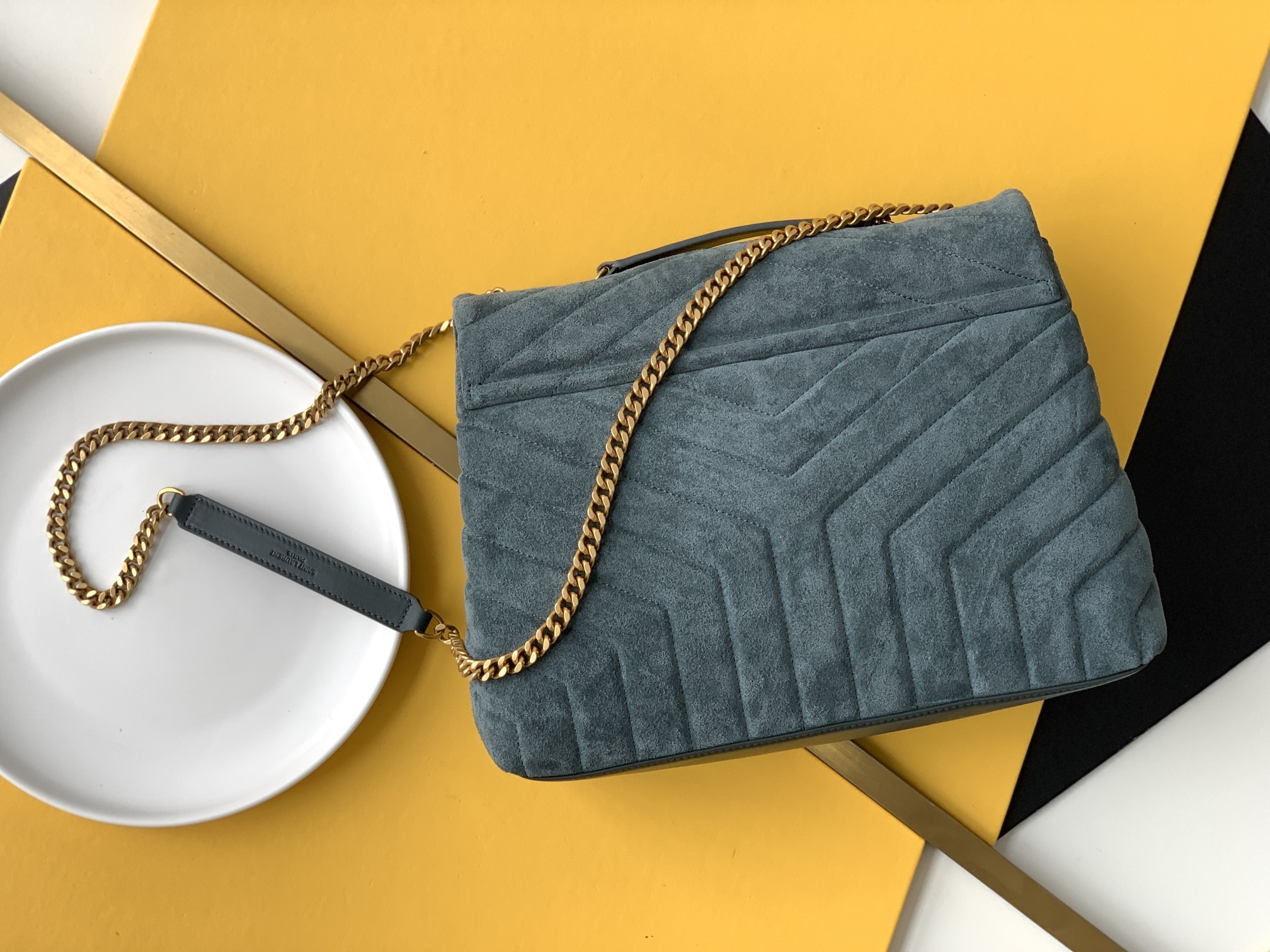 세인트로랑 선셋 모노그램 사첼백 미듐