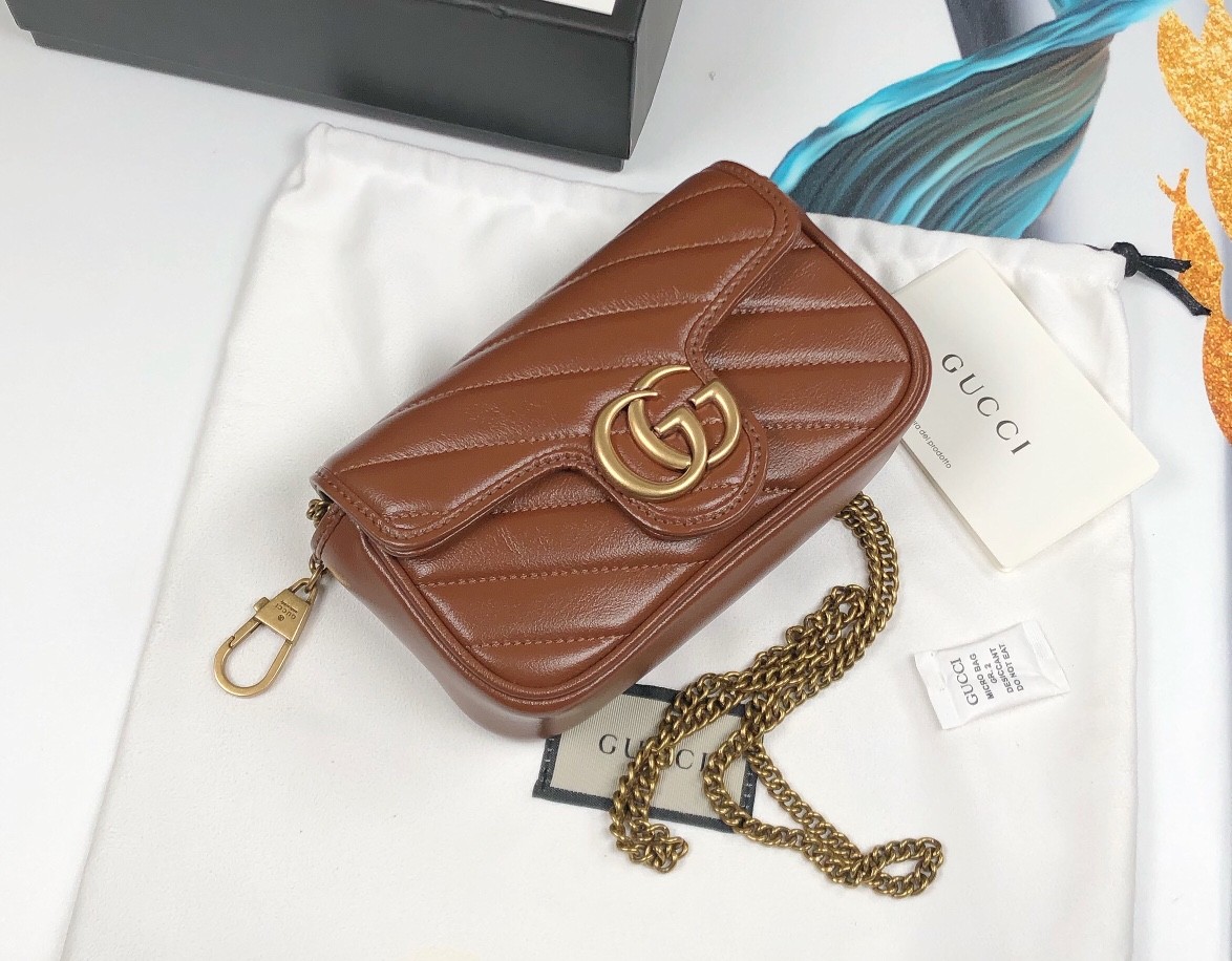 구찌 GUCCI GG 마몬트 마틀라세 가죽 슈퍼 미니 백