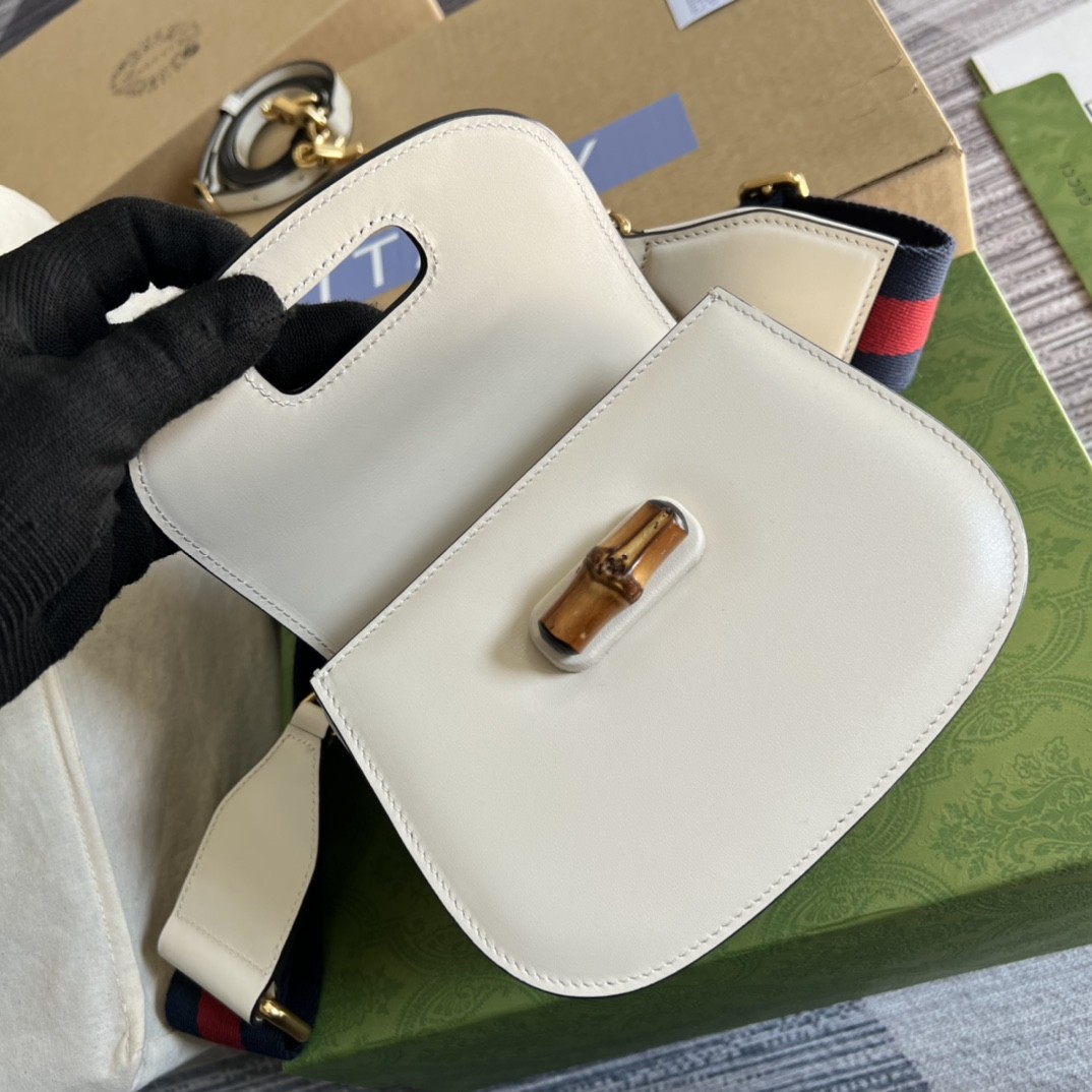 구찌 GUCCI 뱀부 1947 미니 탑 핸들백