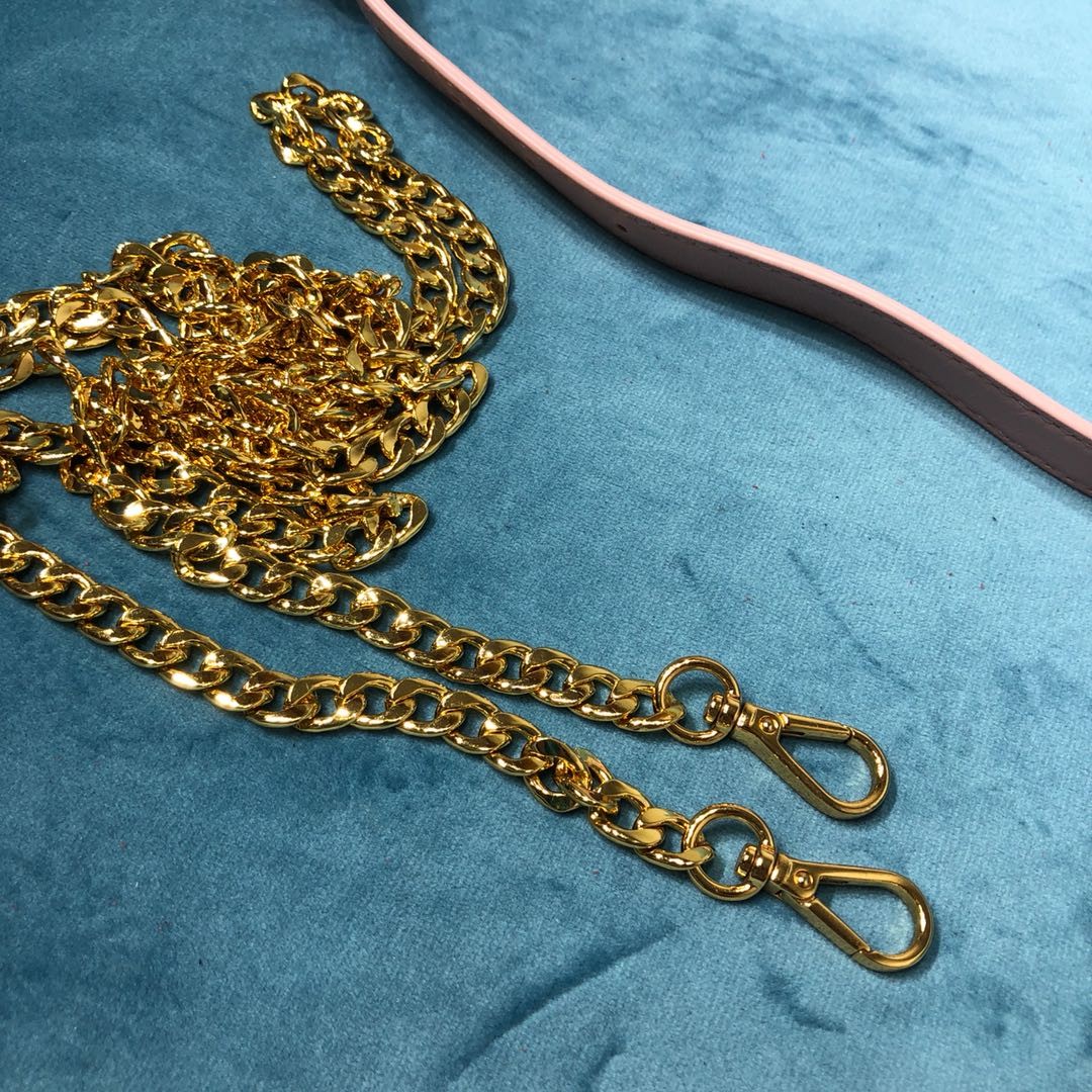 미우미우 숄더백