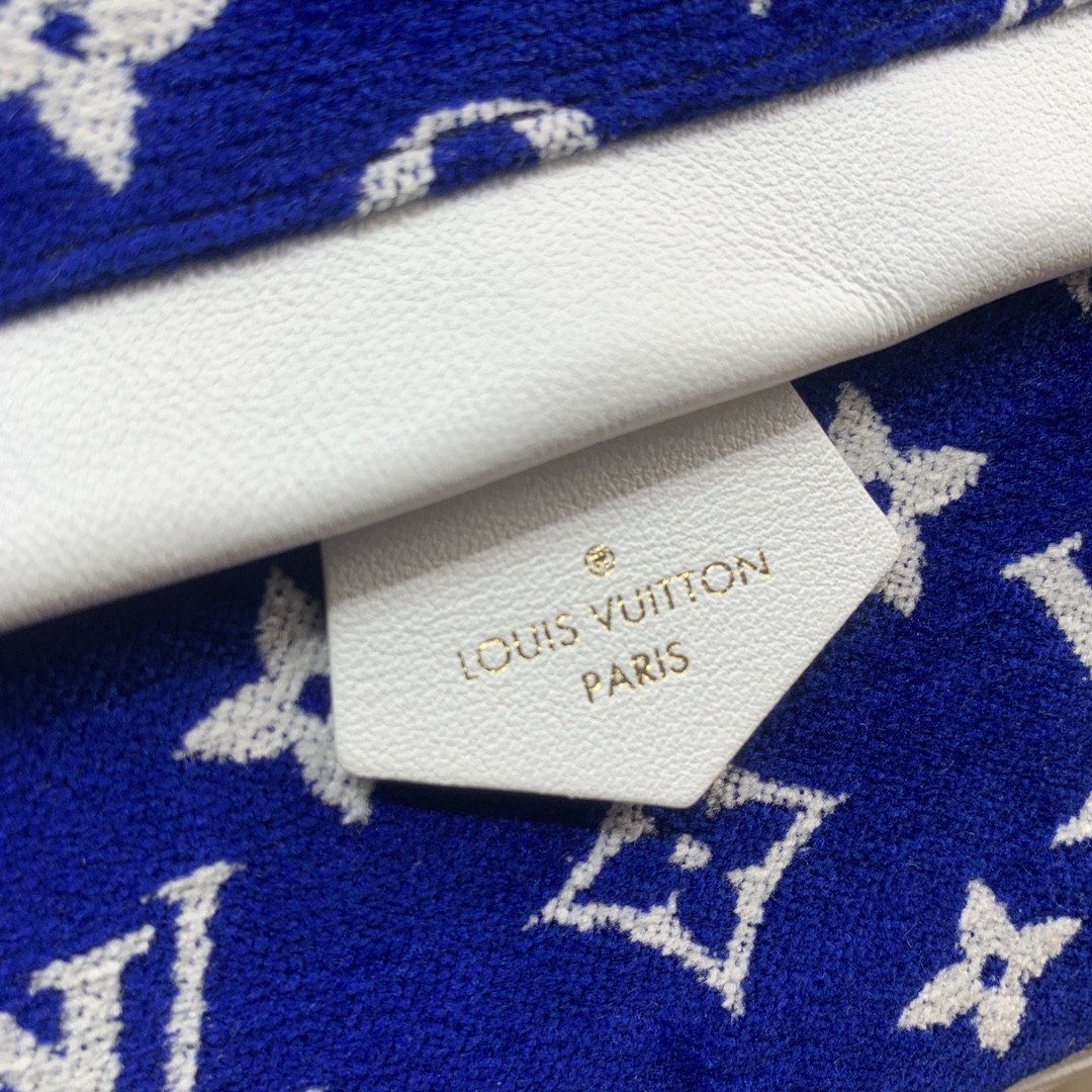 루이비통 LV Palm Springs 팜 스프링스 백 팩