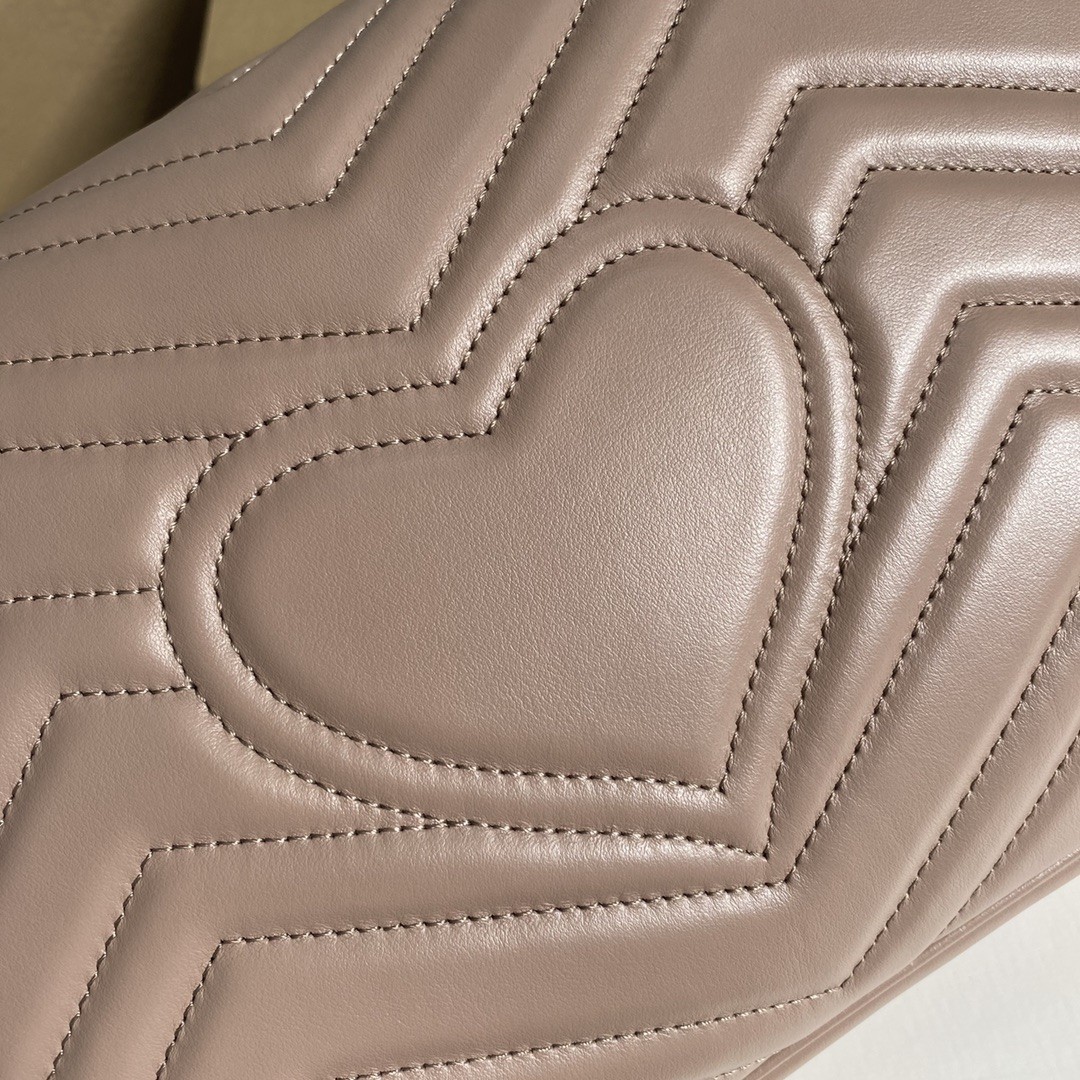 구찌 GUCCI 마몬트 마틀라세 미디움 숄더백