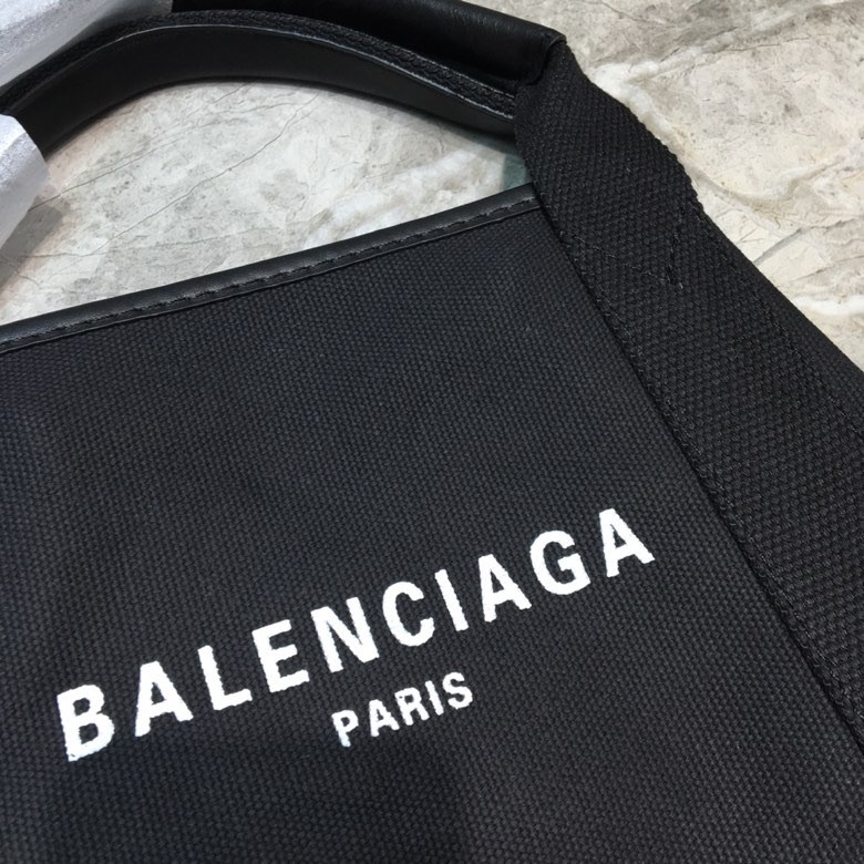 발렌시아가 카바스 XS 토트백