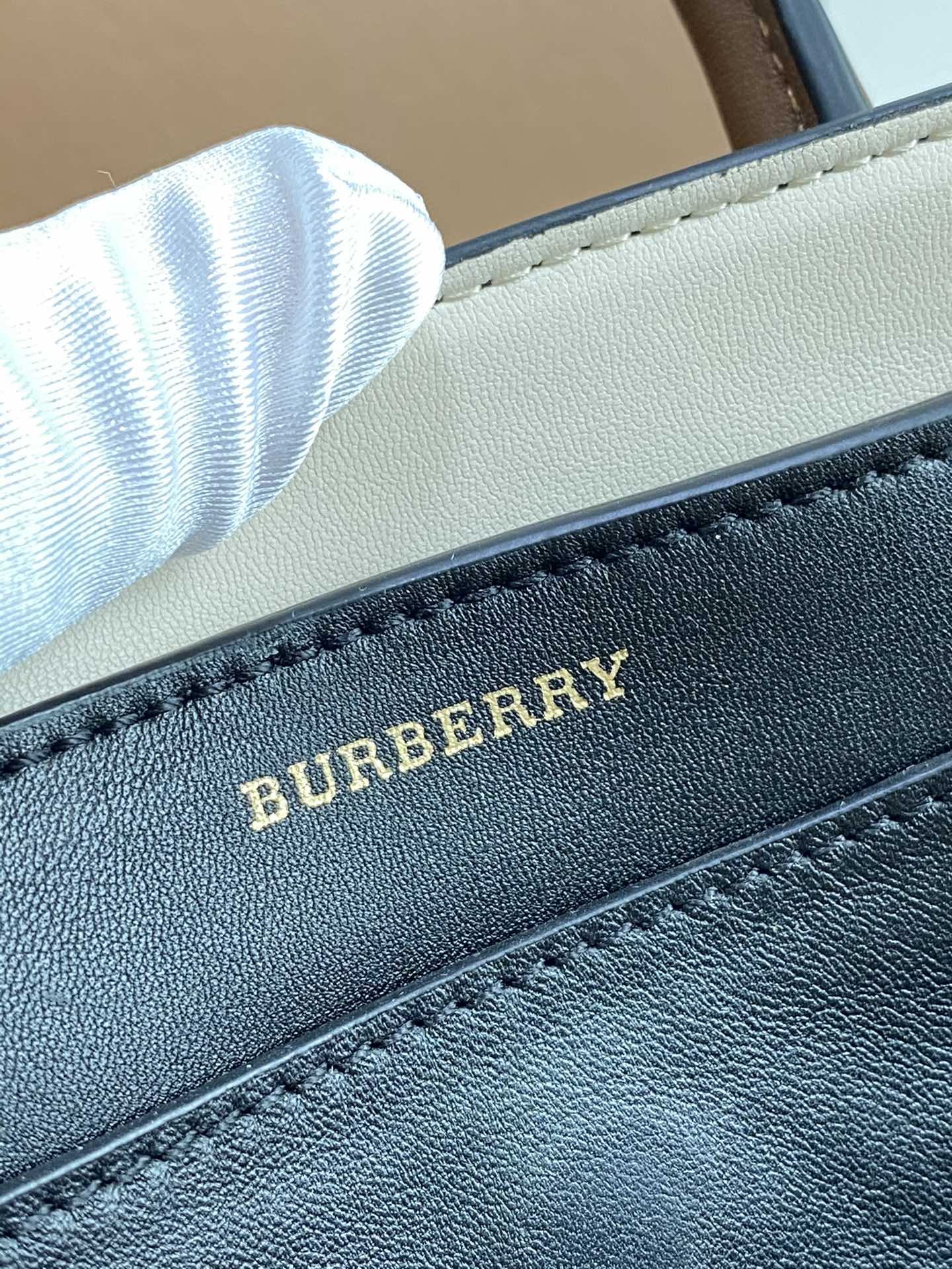 버버리 여성 토트 백