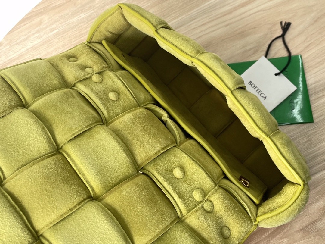 보테가베네타 숄더백