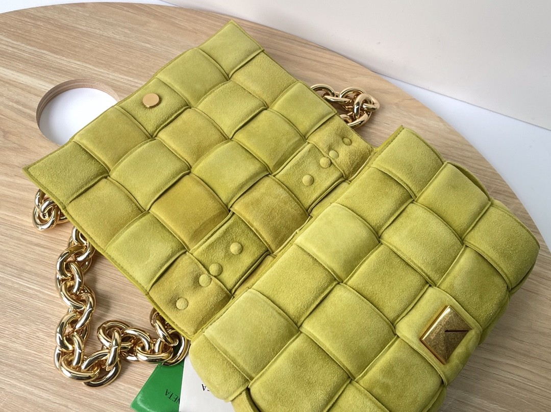 보테가베네타 숄더백