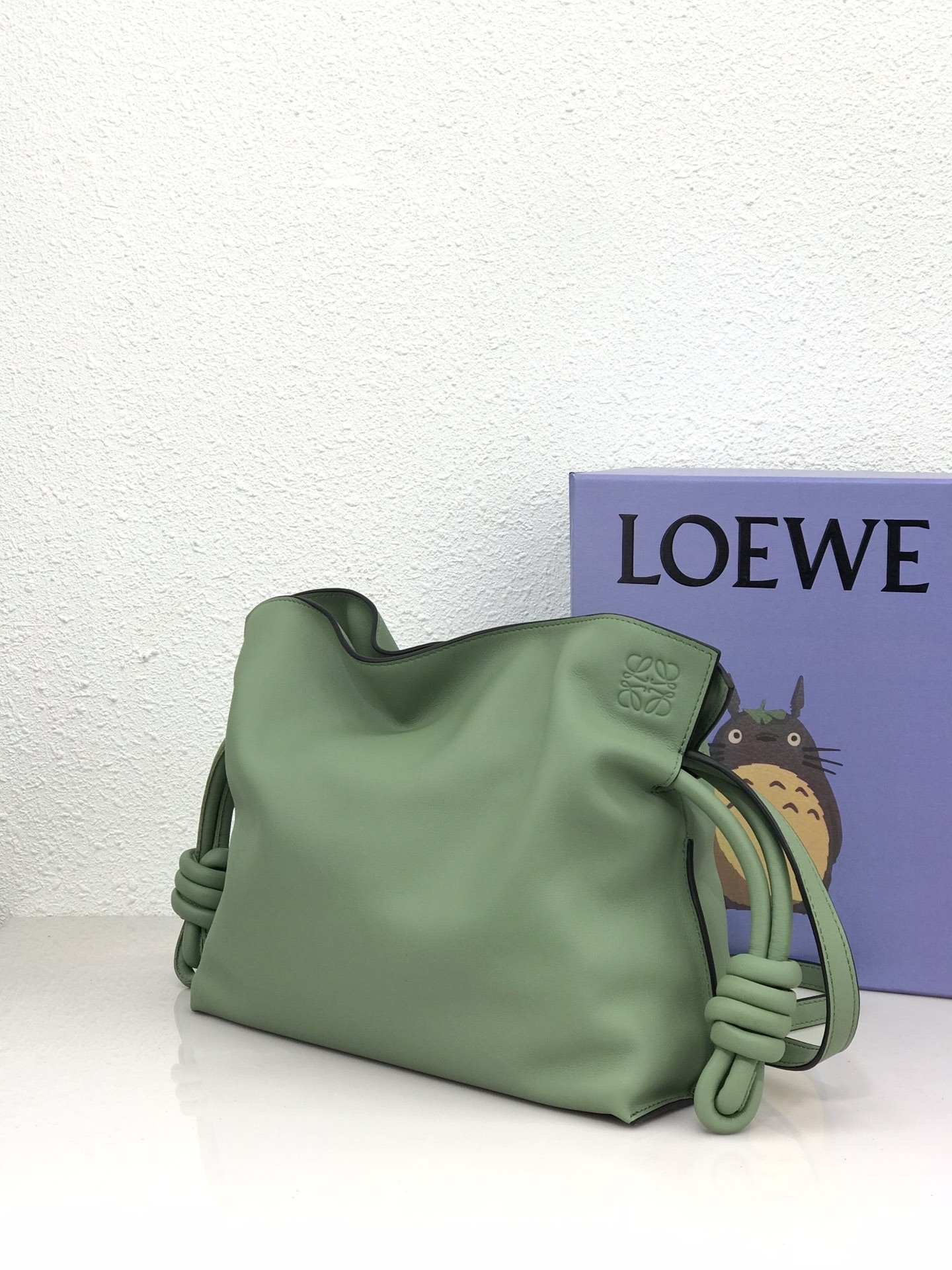 로에베 여성 숄더 백