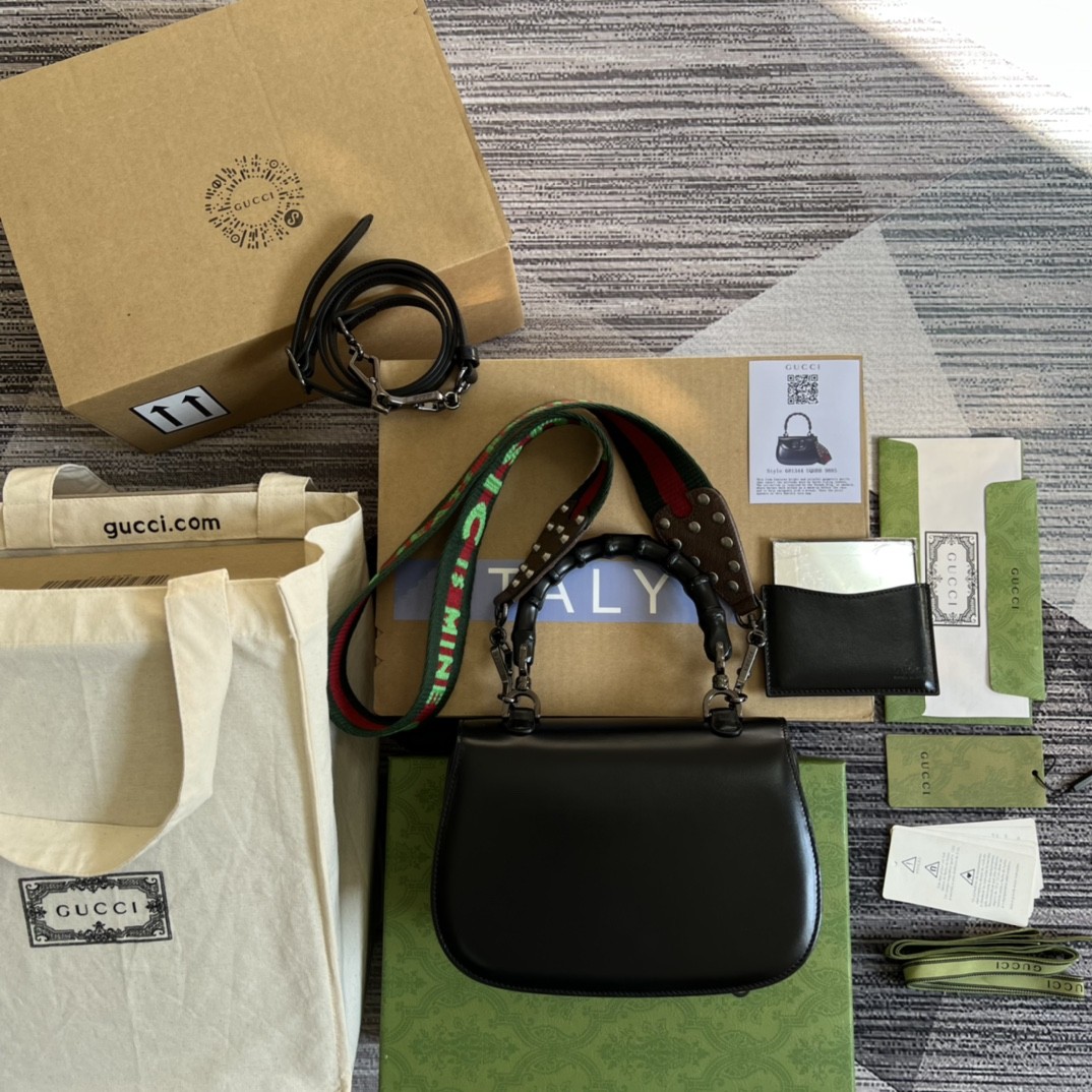 구찌 GUCCI 뱀부 1947 스몰 탑 핸들백